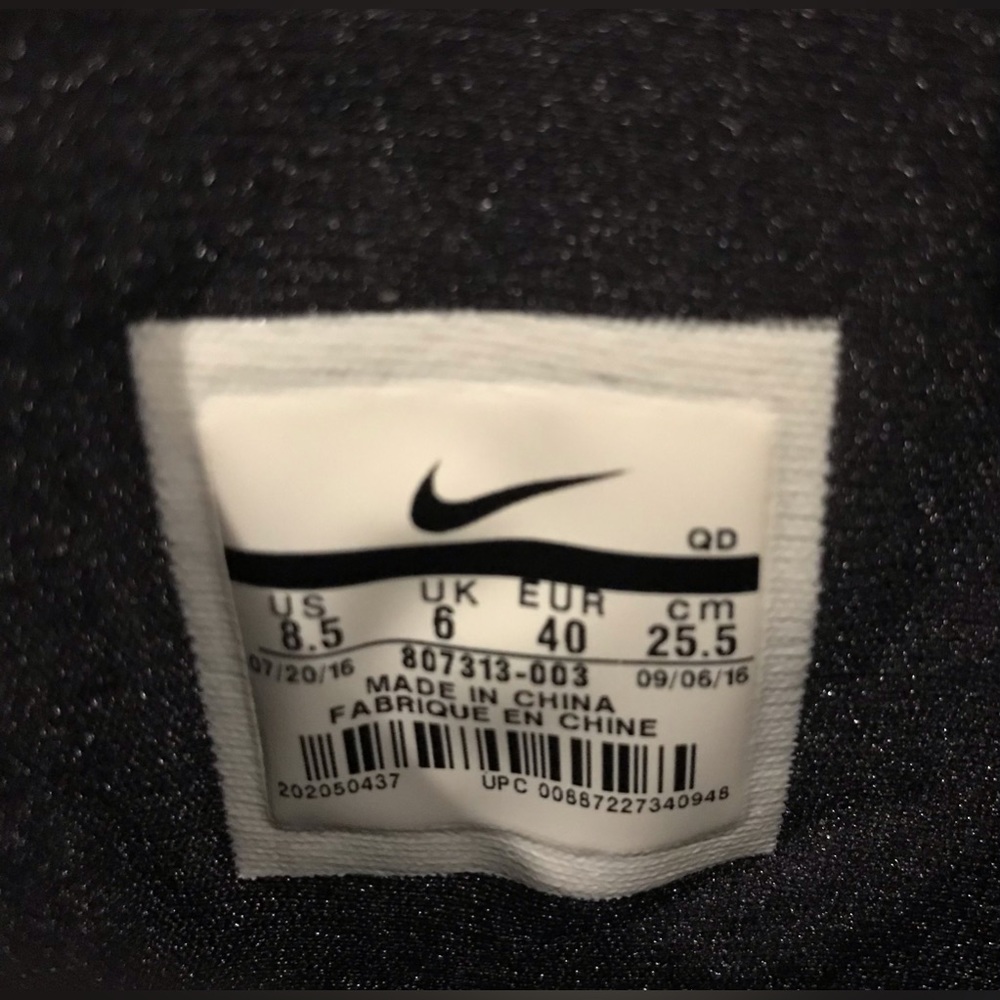 NWOT Nike Air Huarache Black & Neon Accented Zip-Up Textured Sneakers - 8.5 - Picture 11 of 13